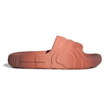 Adidas Adilette 22 Wonder Clay – widok z boku