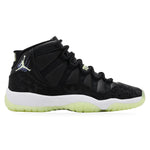 Jordan 11 Retro Black Barely Volt (GS) – widok z boku