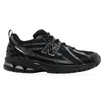 New Balance 1906R Black Grey – widok z boku