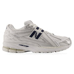 New Balance 1906R White Navy Silver Metallic – widok z boku