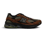 New Balance 2010 Brown Black – widok z boku