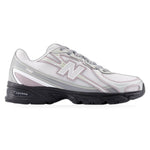 New Balance 740 Silver Metallic Rain Cloud – widok z boku