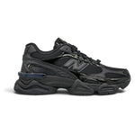 New Balance 9060R Triple Black – widok z boku