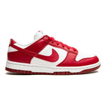 Damskie buty Nike Dunk Low Next Nature Gym Red (W) o kodzie SKU DN1431-101 w kolorystyce White i Gym Red. Ekologiczne sneakersy streetwear od tunedkids.