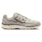 Nike P-6000 Light Bone Medium Olive Gum (W) – widok z boku