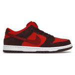 Nike SB Dunk Low Cherry – widok z boku
