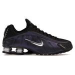 Nike Shox R4 Black Metallic Silver Purple Dynasty – widok z boku